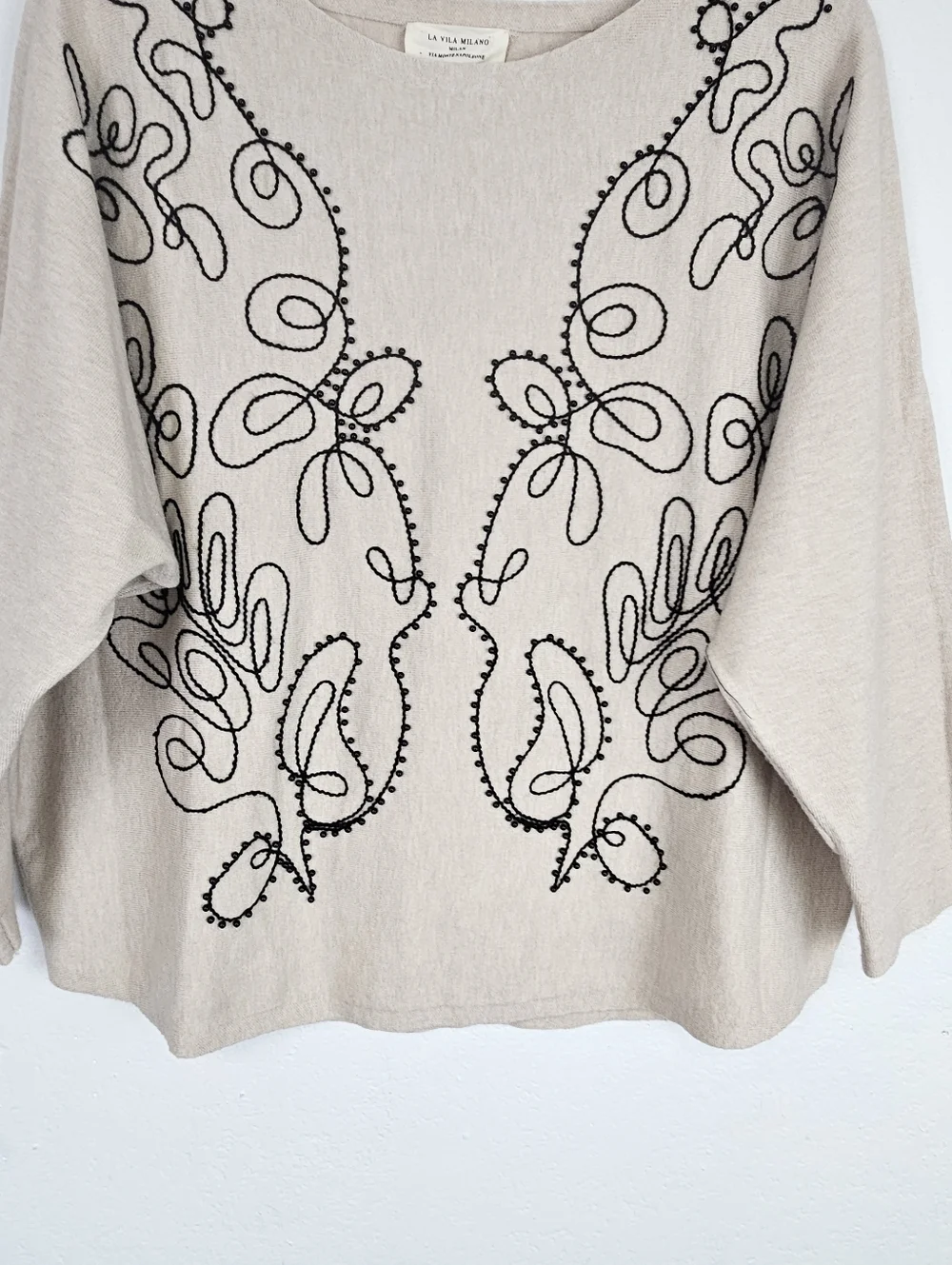LA VILA MILANO Beige Beaded Embroidered Knit Sweater Sz L Coastal Quiet Luxury - Picture 5 of 10